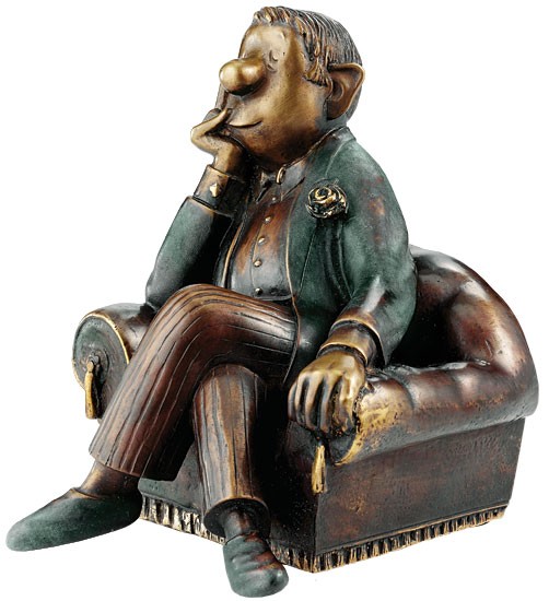 Loriot: Skulptur Herr im Sessel